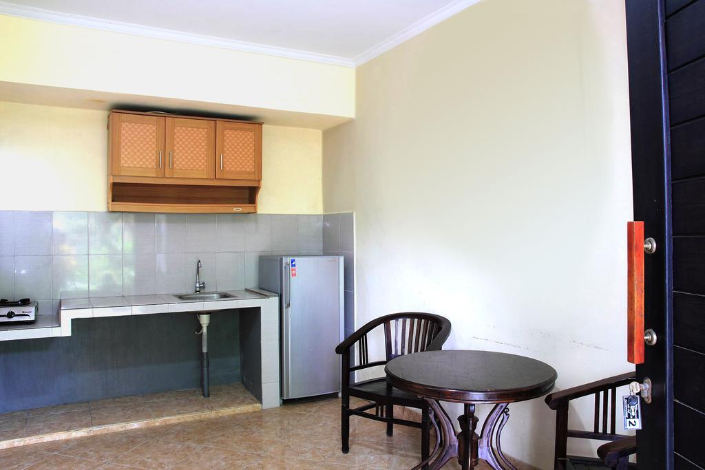 Cinthya Guest House Legian Habitación foto