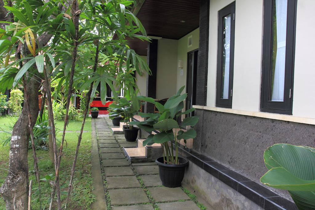Cinthya Guest House Legian Habitación foto